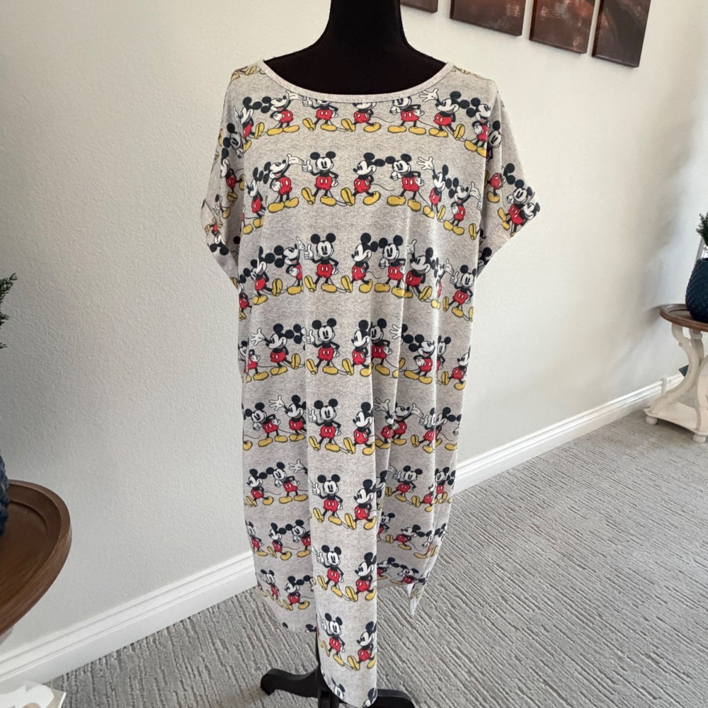 Disney Store Mickey Mouse Night Gown Women XL/XXL Gray Allover Print‎ Sleepwear